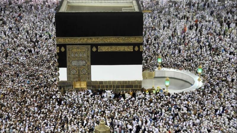 Mengenal Hijir Ismail, Bagian Ka'bah yang Penuh Berkah