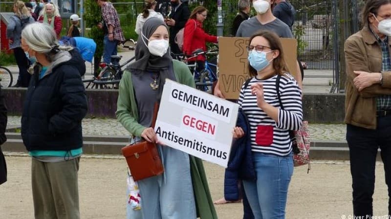 Solusi Hidup Damai Antara Muslim dan Yahudi di Jerman