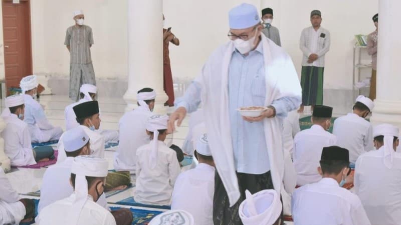 Tradisi Peusijuek Masyarakat Aceh dan Nilai-nilai Religi di Dalamnya