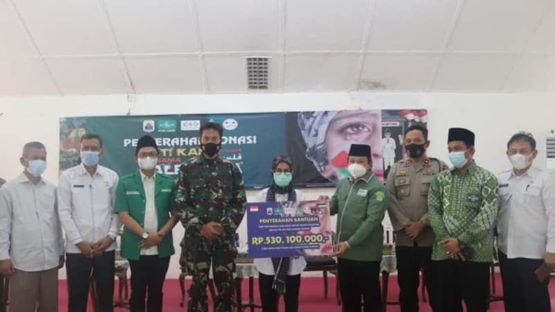 Warga Lebak Serahkan Bantuan Setengah Miliar Lebih untuk Palestina via NU Care