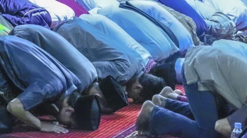 Khutbah Idul Adha: Dua Teladan Kurban Nabi Ibrahim