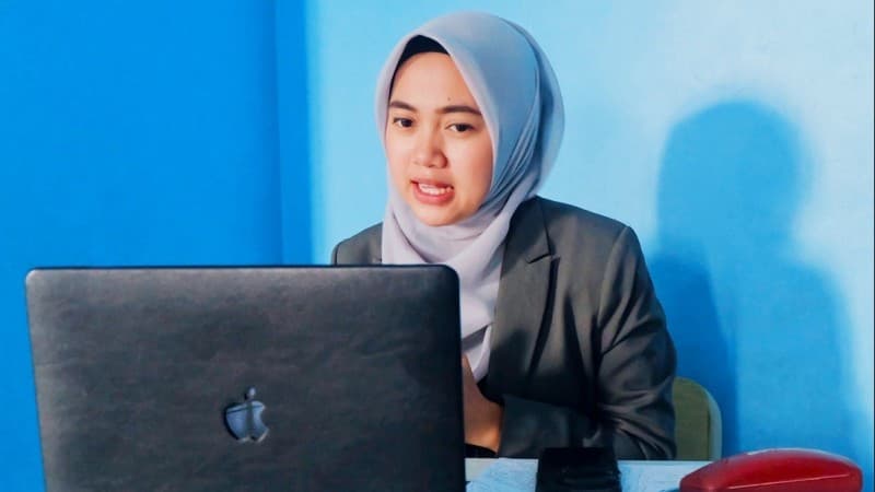 Penguatan Literasi Digital menurut Putri Hijab Lampung