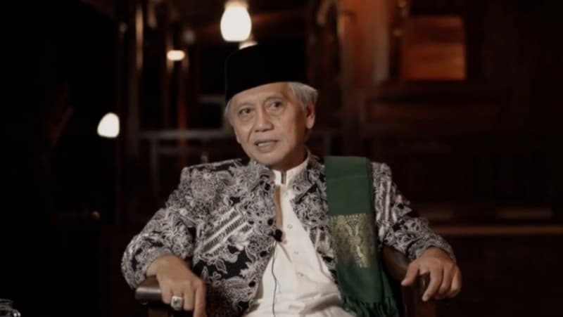 Kiai Achmad Chalwani Kisahkan Tirakat Para Kiai