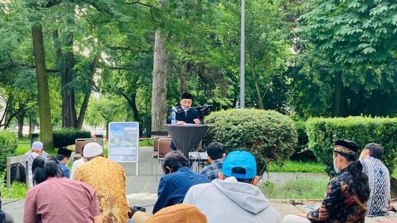 Saat Rais PCINU Mengisi Khutbah Idul Adha di Jerman