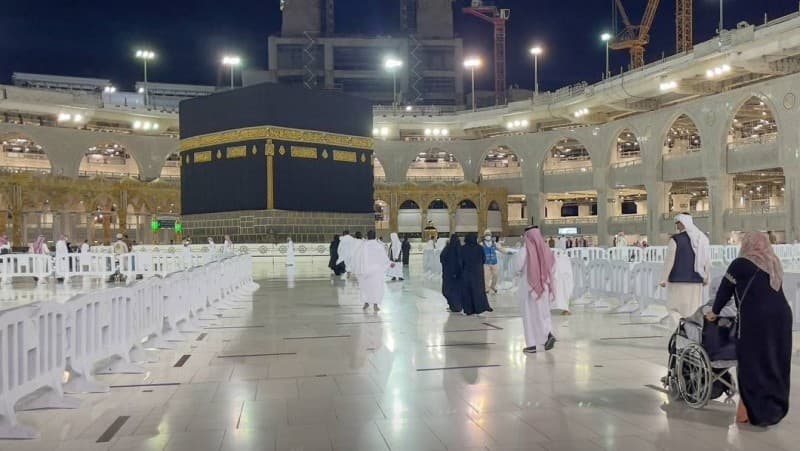 Arab Saudi Mulai Izinkan Pembukaan Ibadah Umrah