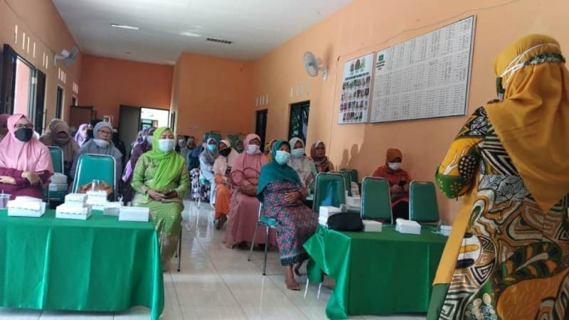 Muslimat NU Jember Gelar Pelatihan Perawatan Jenazah Covid-19