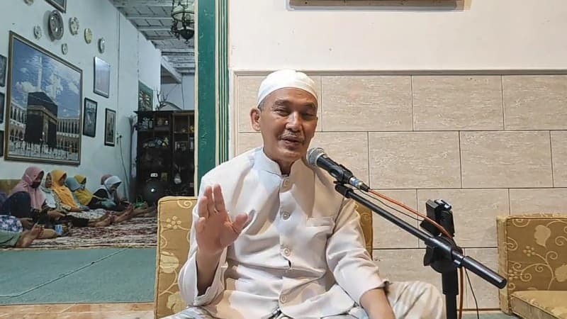 Ikhtiar Batin, Gus Zaim Ajak Santri Baca Burdah dan Istighotsah