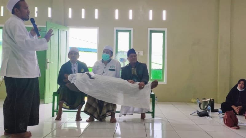 Diklat Pemulasaraan Jenazah NU Mimika Papua Disambut Antusias Warga