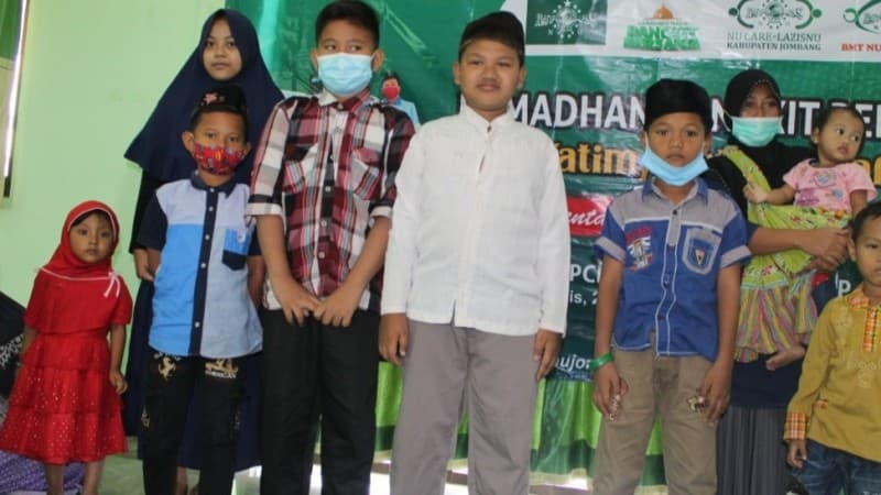 Mengasuh Anak Yatim Dapat Menghapus Dosa