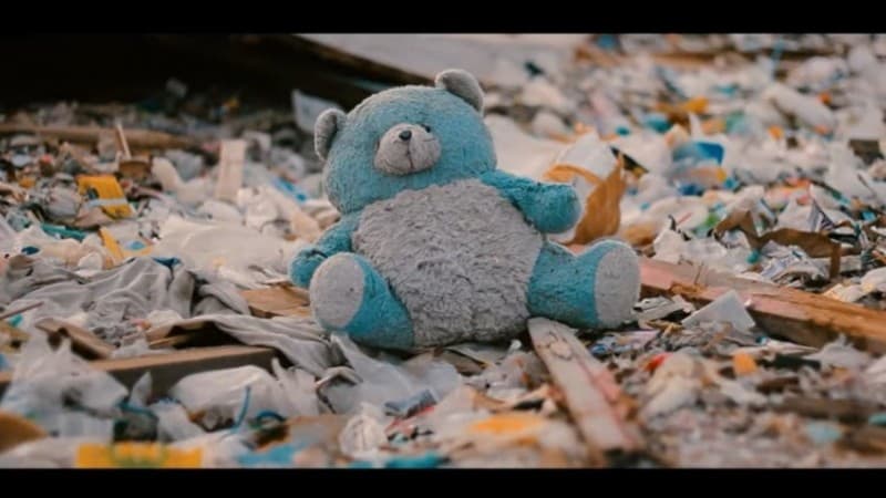 Petaka di Balik Kantong Plastik