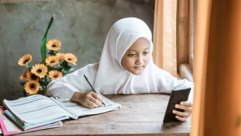 Berbagai Fungsi Pendampingan Orang Tua saat Anak Belajar Daring
