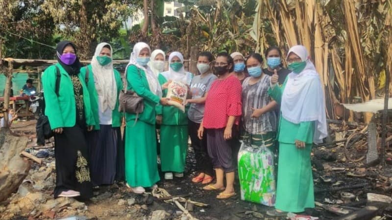 Fatayat NU Jaksel Peduli Korban Kebakaran Cipete Utara