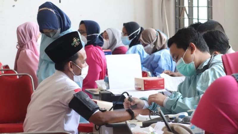 Seribu Santri Pasuruan Ikuti Vaksinasi LAZISNU