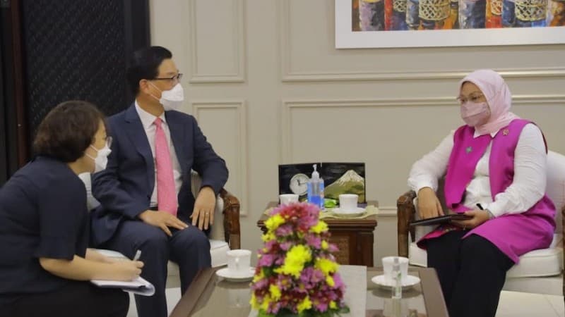 Ketemu Dubes Korea, Menaker Ungkap Peluang Penempatan PMI Kembali Dibuka