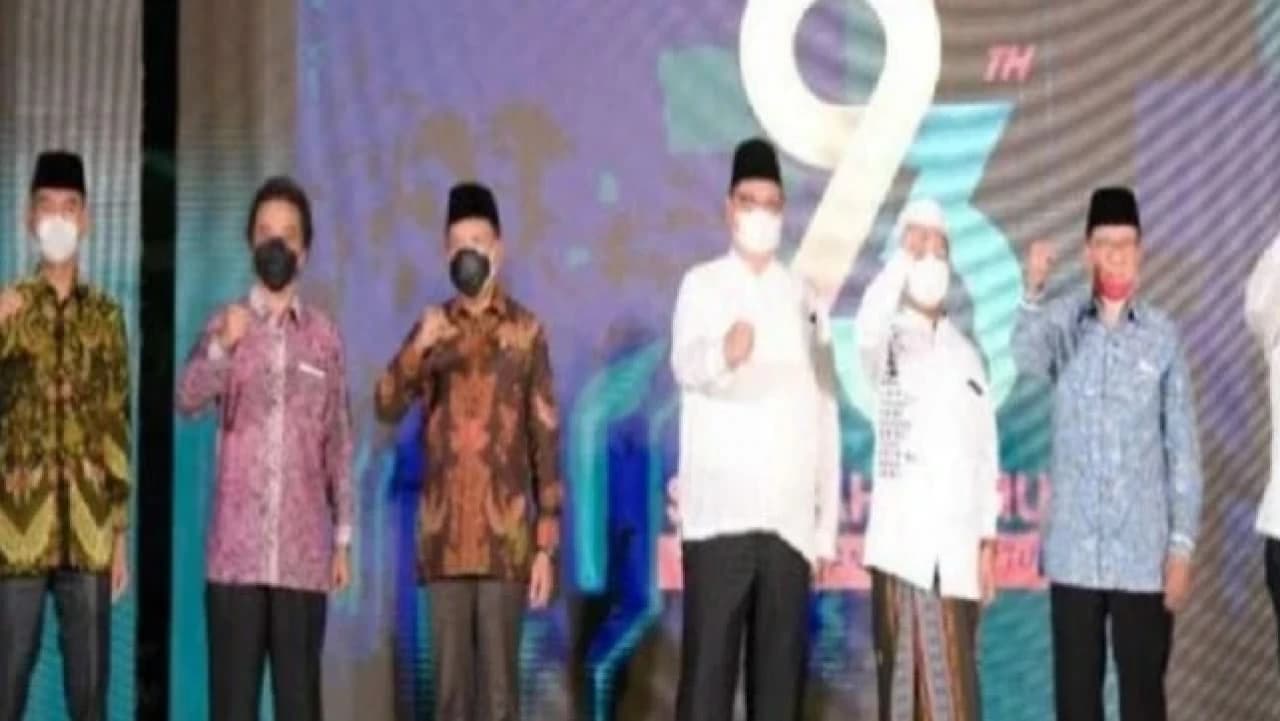 Pesantrenpreneur builds pesantren economic independence and santri skills