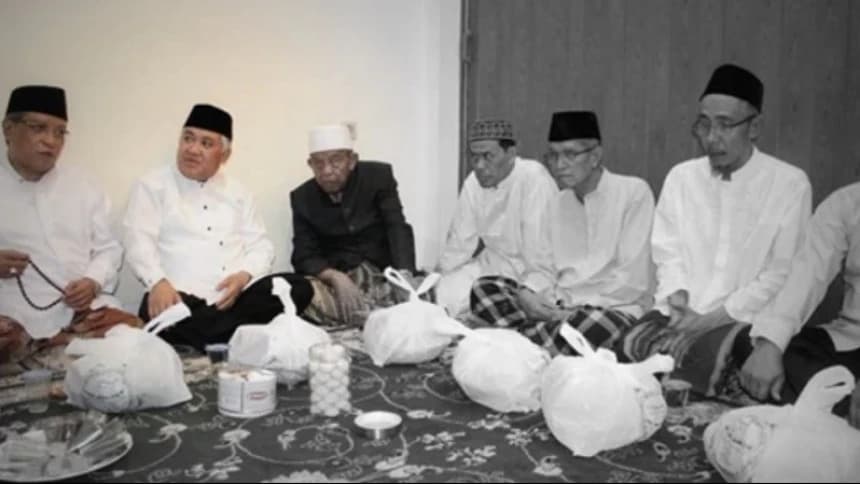 Khutbah Jumat Bahasa Jawa: Nguri-uri Tradisi kang Nuwuhake Paseduluran