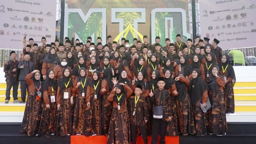 Di Tengah Bencana Banjir, Jatim Juara Umum MTQ Nasional XXIX
