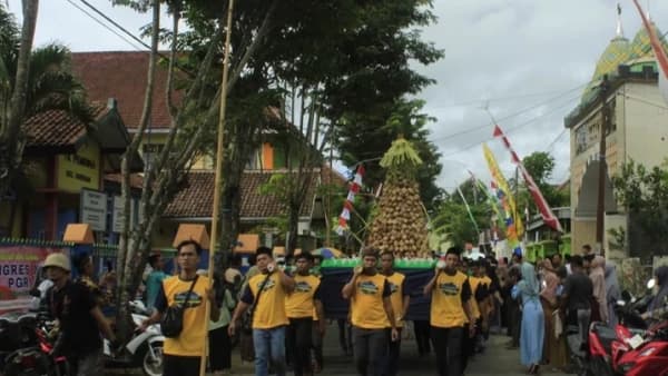 Masyarakat Durenan Trenggalek Rawat Tradisi Kupatan hingga 2 Abad Lebih