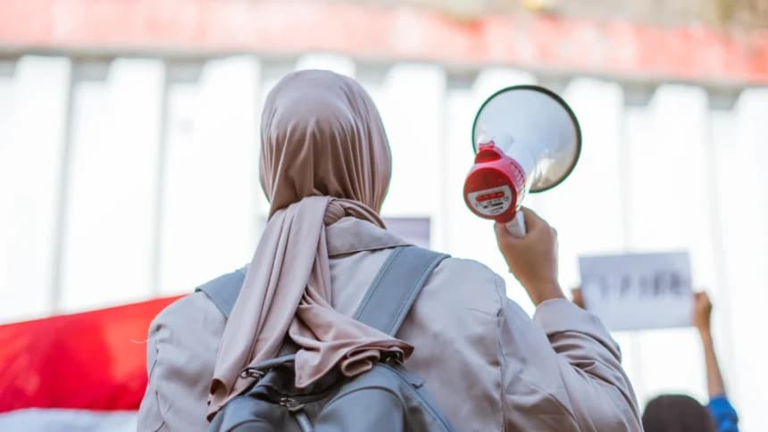 Hukum Mencopot Pejabat Tak Mampu Bekerja dalam Fiqih