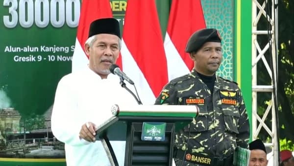 Di Apel Akbar, Kiai Marzuki Minta Nahdliyin Istikamah Berkhidmah di NU