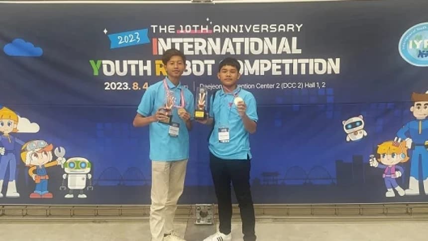 Alfanza dan Erwandi, Remaja Juara Internasional dengan Ciptakan Robot Smart Aquarium