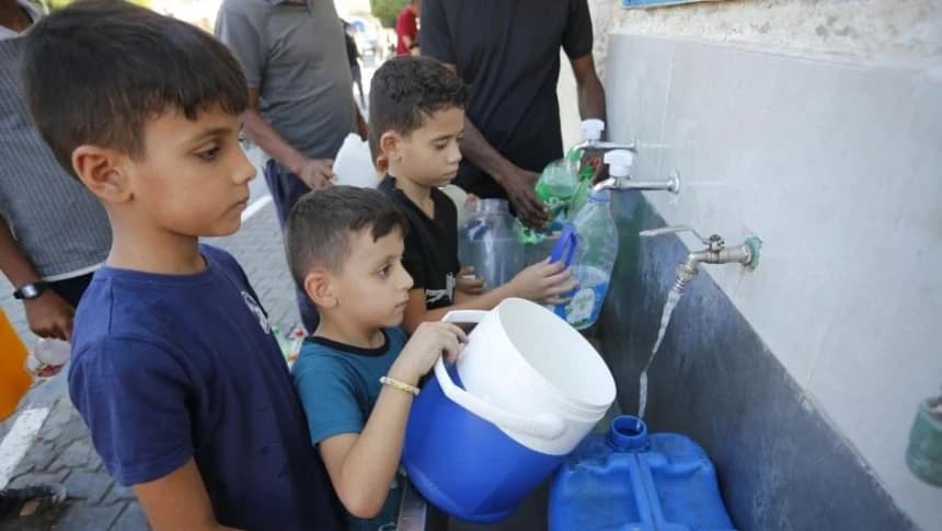 Krisis Air Bersih di Palestina, Anak-Anak Gaza Minum Air dengan Kandungan Garam dan Polutan Tinggi