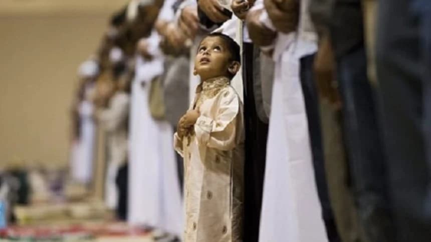 Cara Mengingatkan Anak yang Berisik ketika Khutbah Jumat