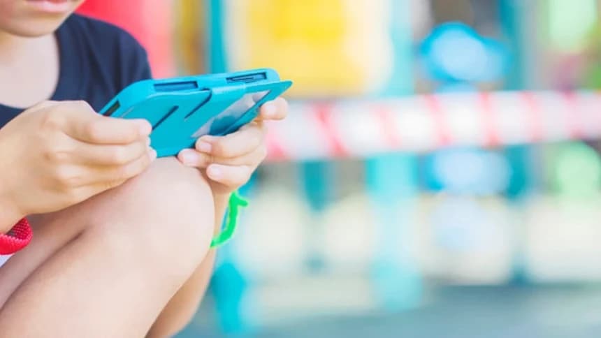 Anak Anda Kecanduan Gagdet? Begini Saran Psikolog