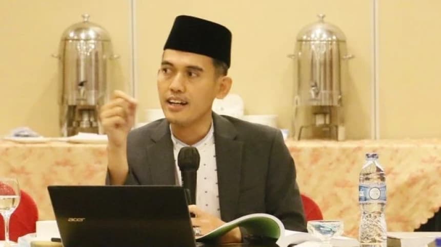 Pemerintah Longgarkan Penggunaan Masker, Ketua MUI: Shalat Jamaah Sudah Tak Perlu Pakai