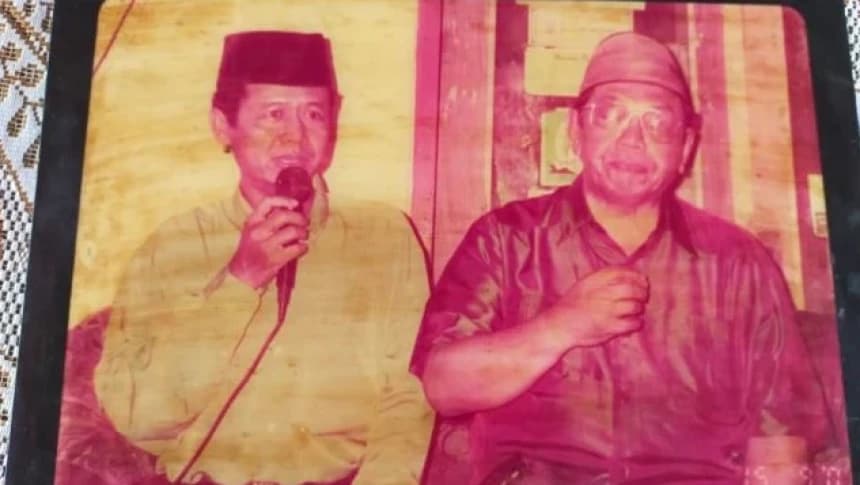 Kesan dan Kenangan Budayawan Ahmad Tohari tentang Gus Dur