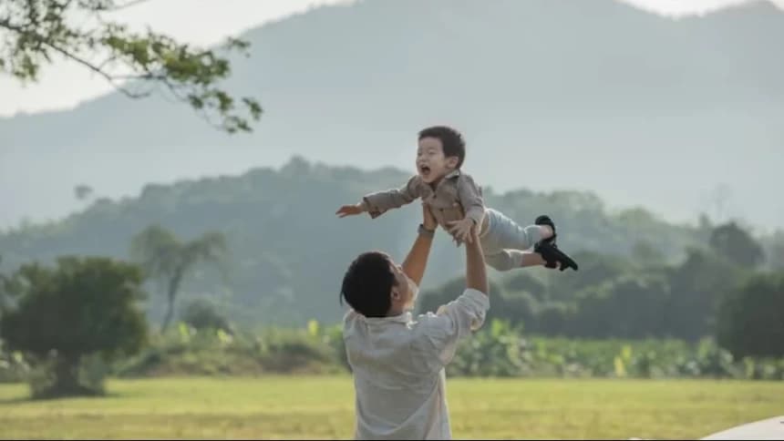 Khutbah Jumat: Pentingnya Peran Ayah dalam Pengasuhan Anak