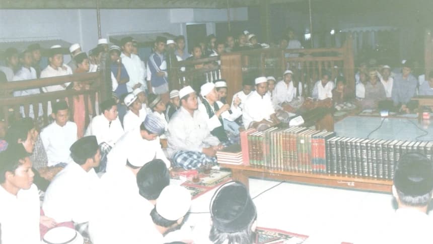 Komisi B Bahtsul Masail Haul Buntet 2023 Bahas Zakat Aset Produktif hingga Problem Rumah Tangga PMI