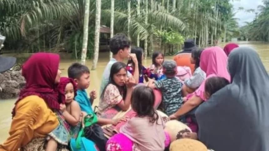 Banjir Bandang di Aceh Selatan, Warga Mengungsi, GP Ansor Salurkan Bantuan 