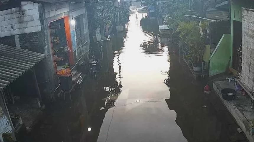 Banjir Semarang Berdampak pada Lumpuhnya Sektor Transportasi, Perekonomian, dan Pendidikan