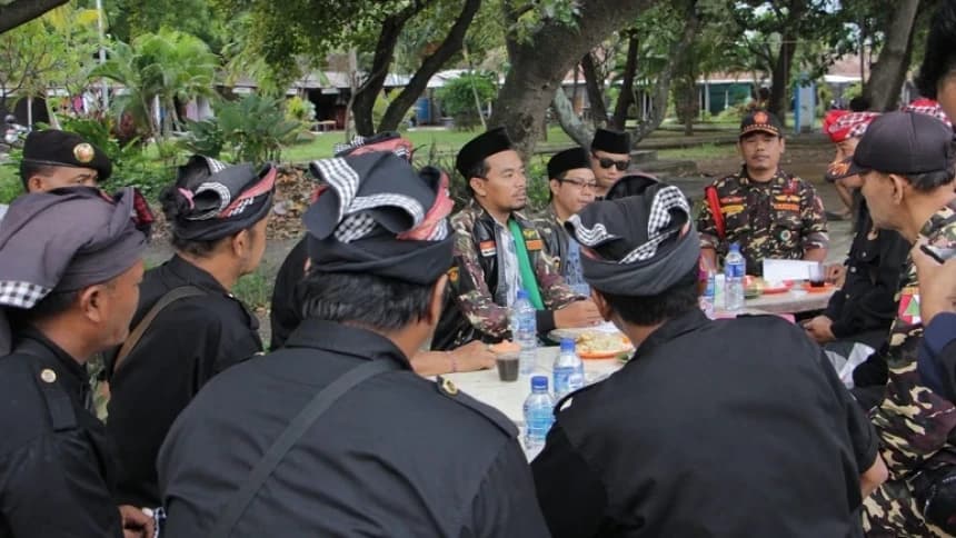 Banser dan Pecalang Bersama Jaga Keamanan Nyepi di Buleleng