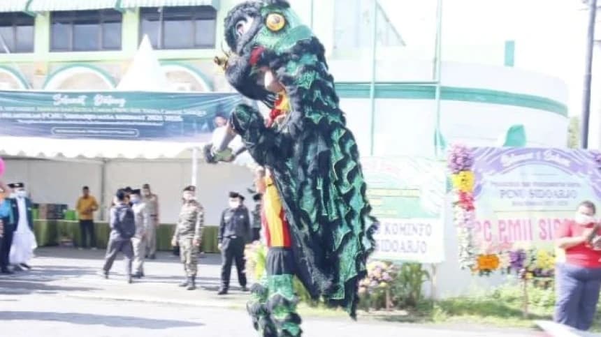 Barongsai Sambut Tamu Pelantikan PCNU Sidoarjo