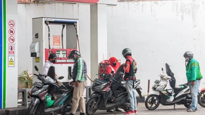 Kenaikan Harga BBM, Iwan Fals dan Galang Rambu Anarki yang Masih Relevan