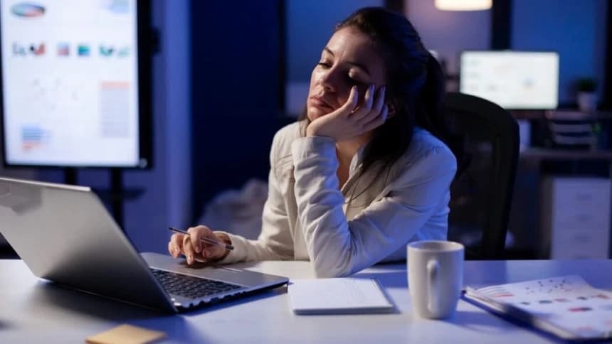 Efek Buruk Begadang Sebabkan Kinerja Otak Menurun Hingga Demensia