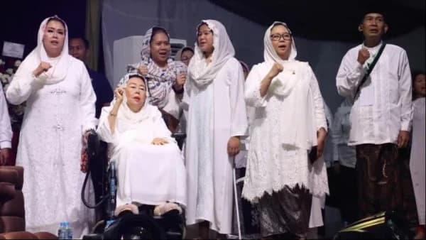 Nyai Sinta Nuriyah Kisahkan Gus Dur saat Dididik Mbah Bisri Syansuri Jadi Pemimpin