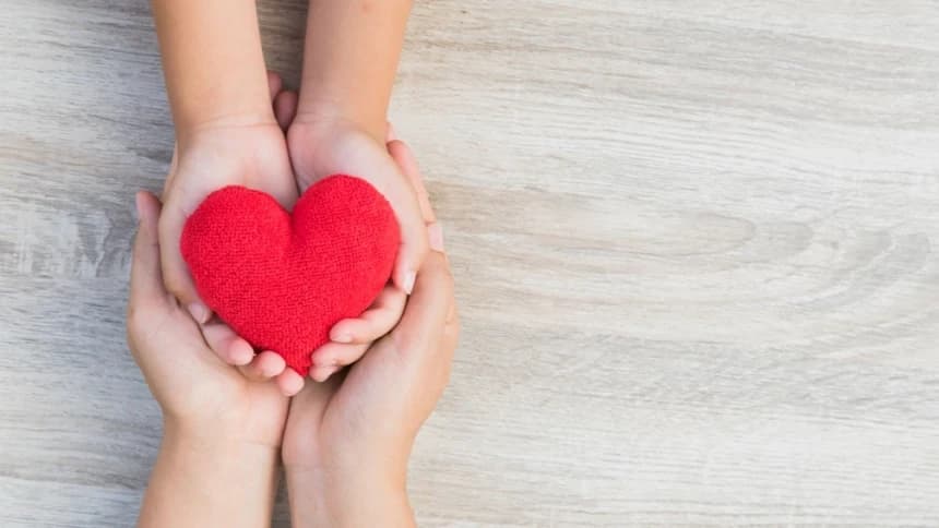 Takut Patah Hati Sudah Biasa, Kalau Takut Jatuh Cinta?