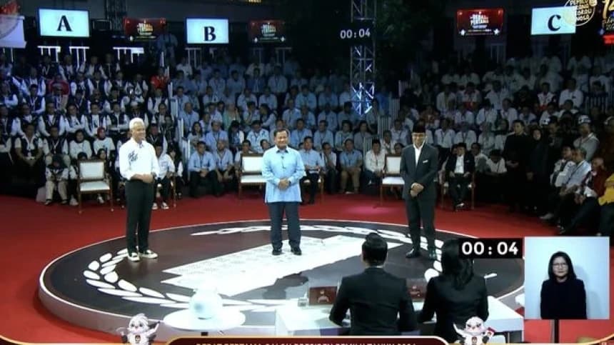 Bagaimana Sikap Media Menghadapi Berbagai Hasil Survei Politik?