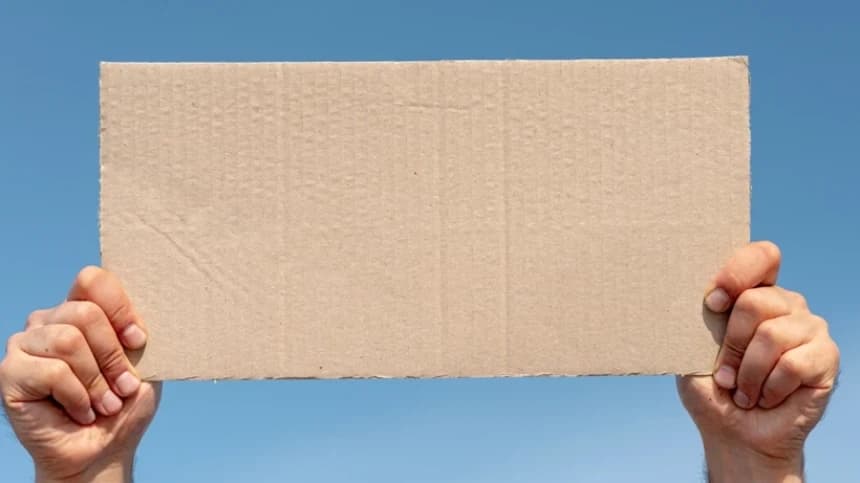 Keseimbangan antara Menaati Pemerintah dan Menyampaikan Kritik