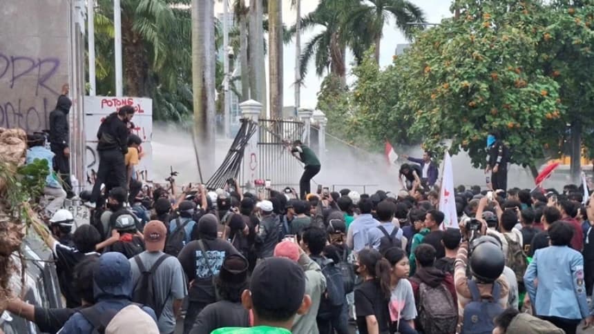 Penguasa Dinilai Makin Antikritik: Suara Rakyat Diremehkan, Dianggap Lolongan Anjing