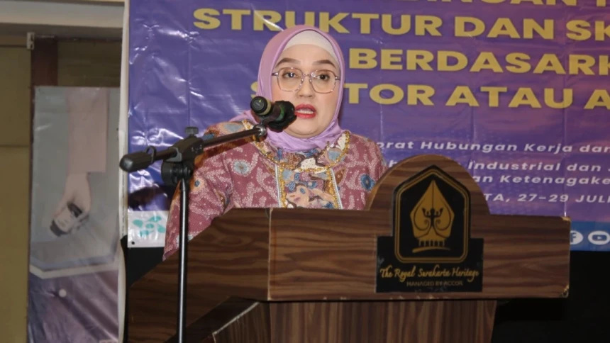 Lindungi Pekerja, Kemnaker Harmonisasikan Program Jaminan Pensiun dan Hari Tua