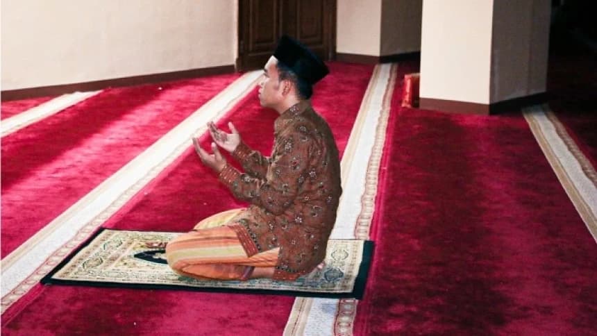 5 Amalan dan Doa untuk Meraih Husnul Khatimah