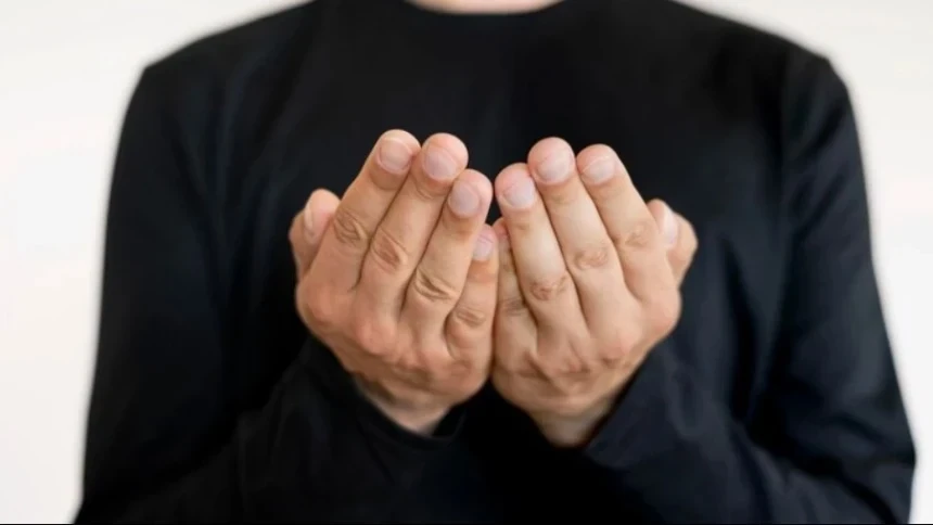 Baca Doa Ini Saat Dilanda Situasi Sulit