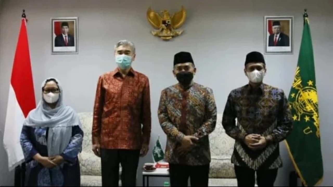 Japanese and US Ambassadors Appreciate Gus Yahya's Appointment of Women as PBNU Leaders