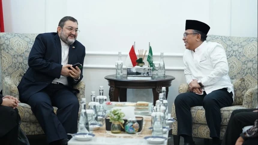 Terima Kunjungan Dubes Iran, Gus Yahya Dorong Diplomasi Perdamaian untuk Kemanusiaan