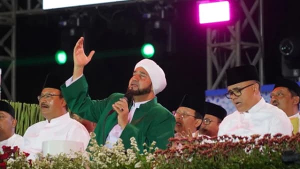 Habib Syech: Bacakan Shalawat Asyghil untuk Saudara Kita di Palestina