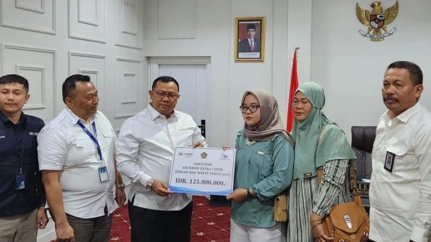 Kemenag Serahkan Ekstra Cover Rp125 Juta untuk Tiap Jamaah Haji 2023 yang Wafat di Pesawat